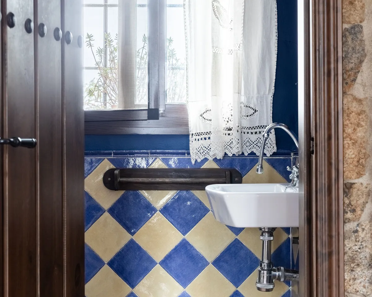 71b3fc16-05a2-4705-bf7f-968920c89a8b