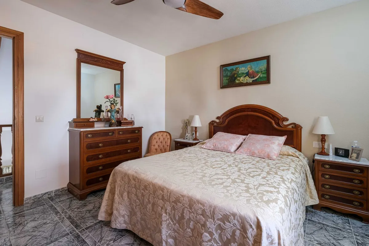 c21e53fe-e6d2-449f-88f3-65049c598ee6