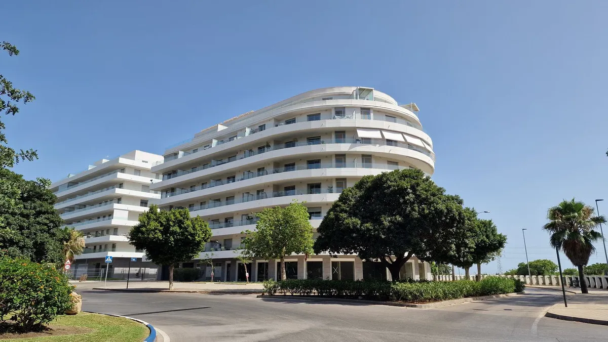 7cb8eb35-f533-4350-a1bf-f00da7b58f17