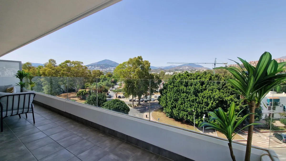 914c6493-1ec2-4cc8-9042-68f64b6dfebc