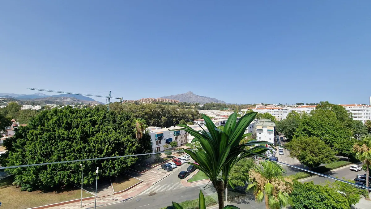 c1a89eb7-5836-4c63-9db0-f133c5730ada