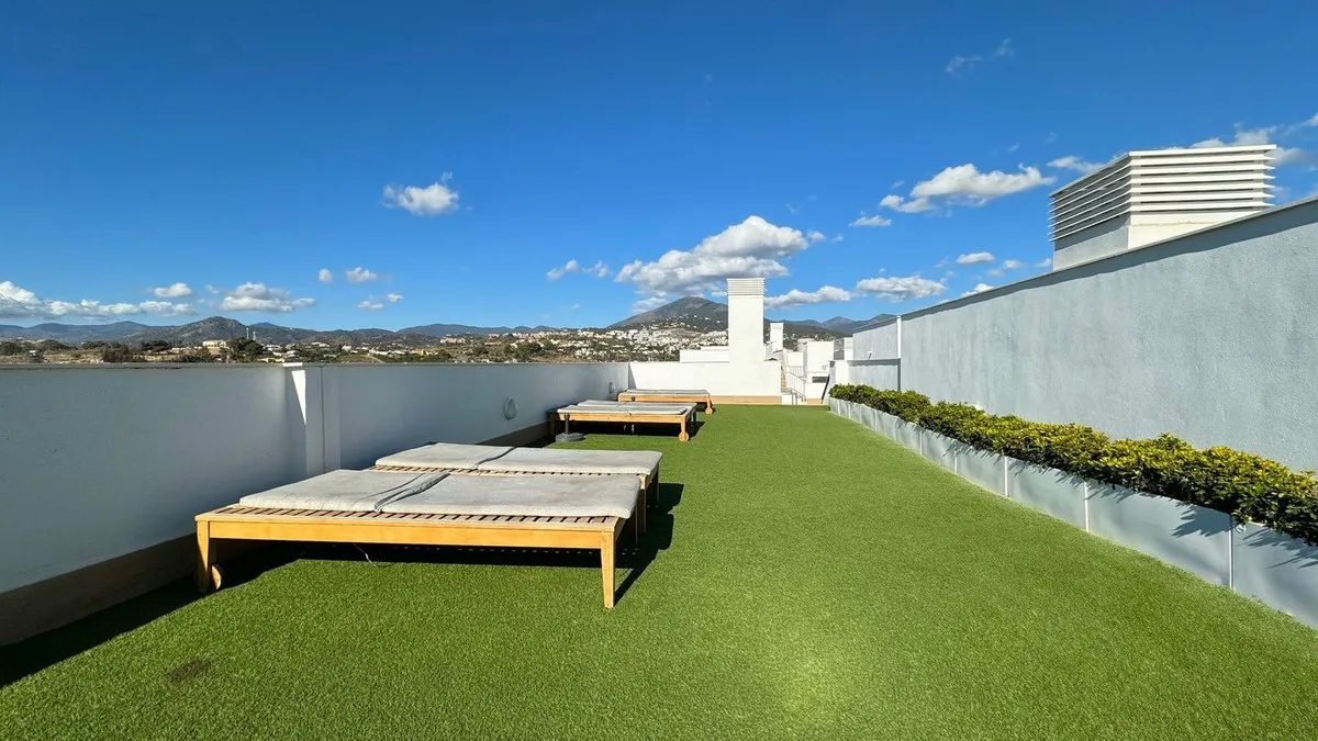 c468365e-efe2-48c1-83c0-6d866b094e4d