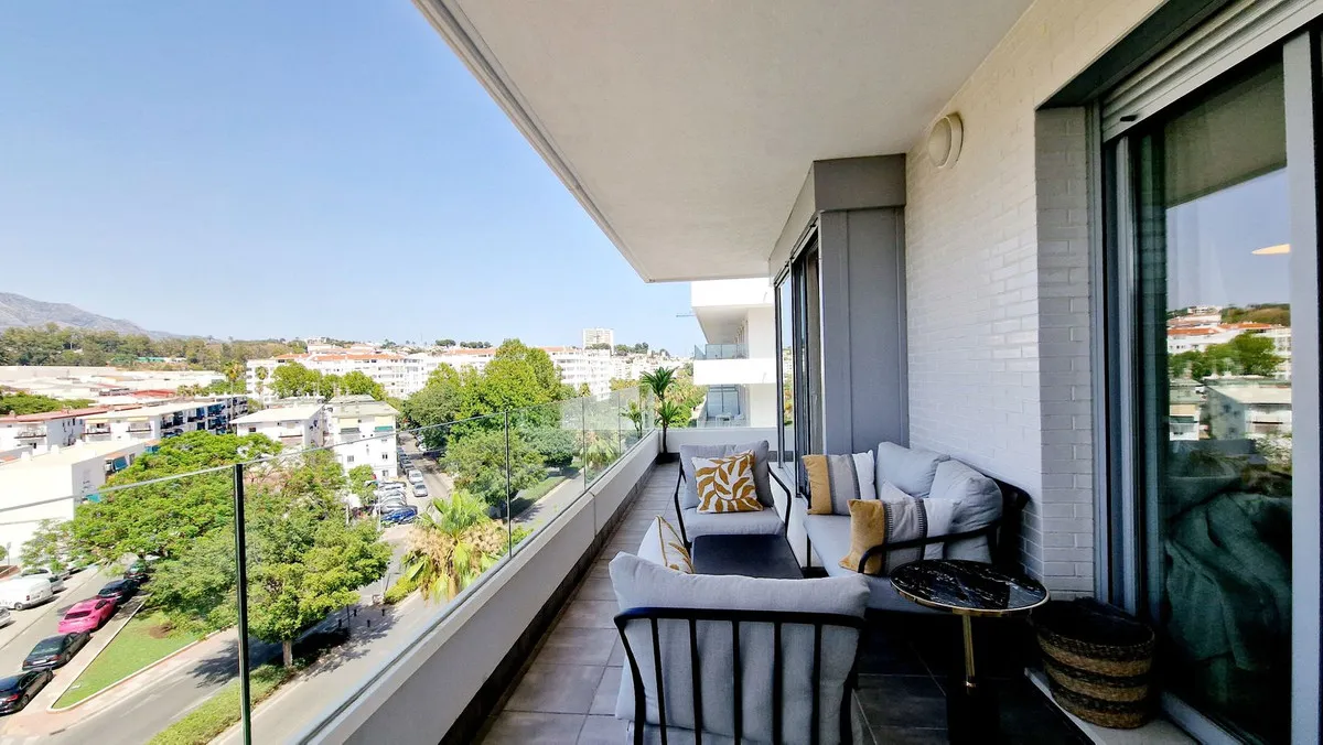 ed304818-765d-485f-95cd-ec744ab3125e