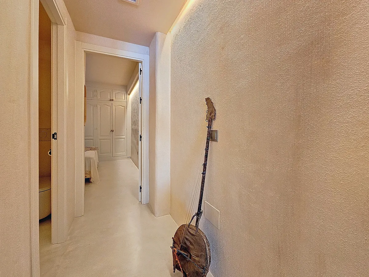 d0d3fb78-ad0f-43b9-b08c-5c62049f5a00