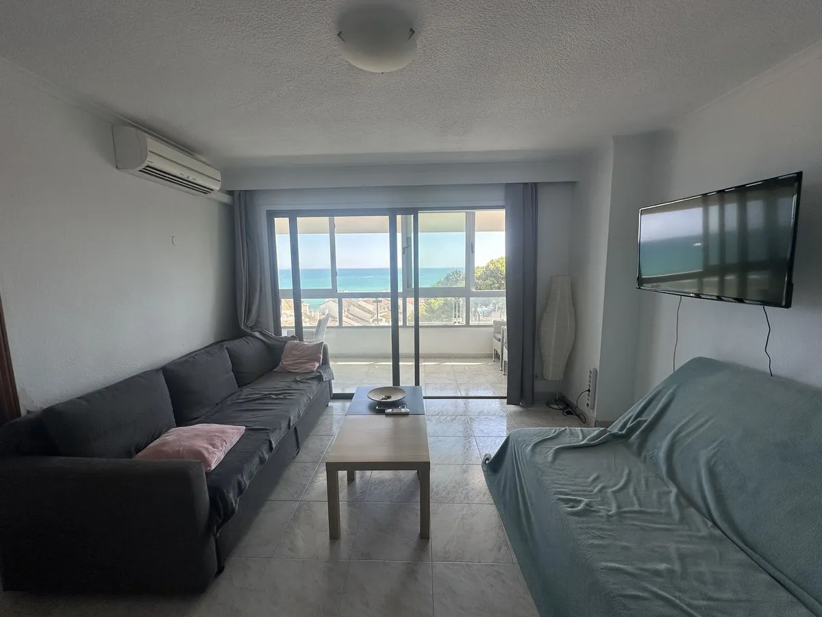 580ebf96-cff2-492e-964a-7d5d2034063d