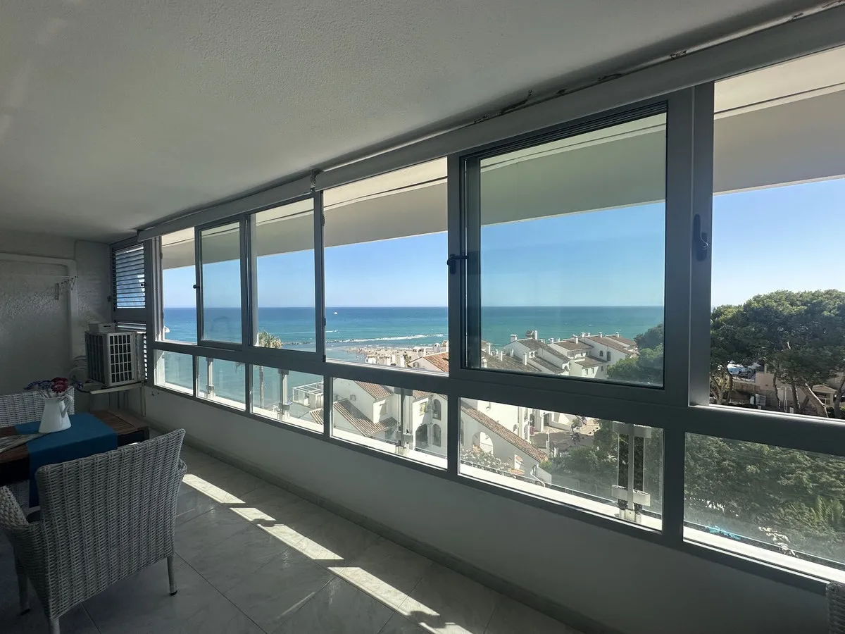 ab0ab6b6-c1aa-4c6c-81dc-895e14958219