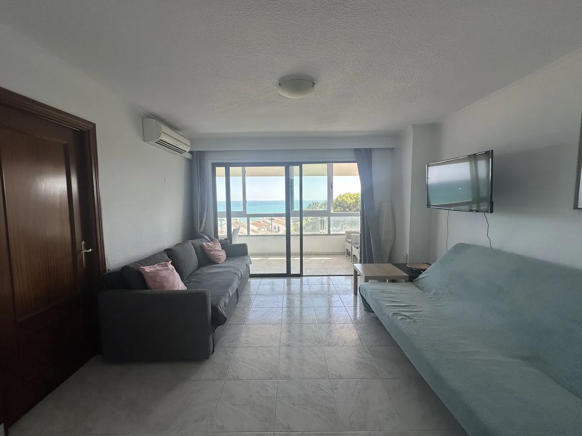 f4052ebc-01dc-452d-bab4-d1a99c57d53f