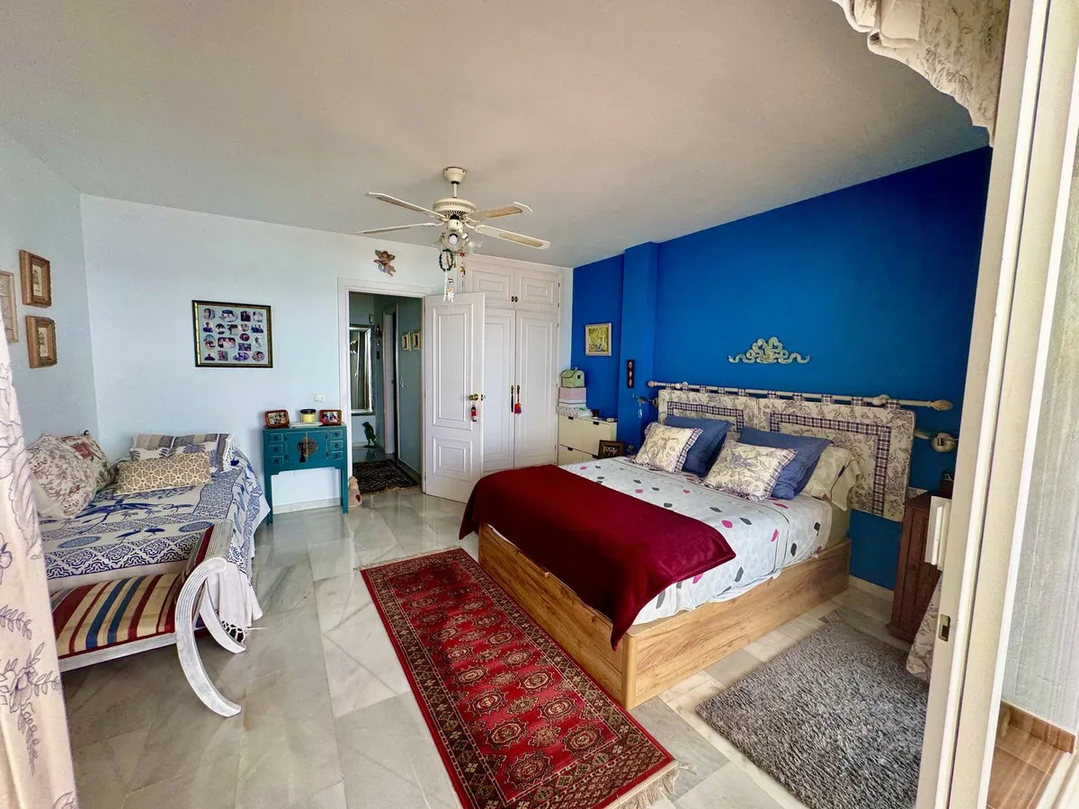 3f3b90e9-70ec-40bd-a9a8-5660b501e0d7