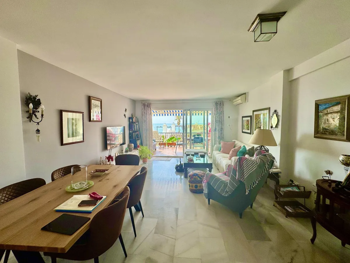 9c7dc3e5-3976-465a-bb94-91de5791f3f8