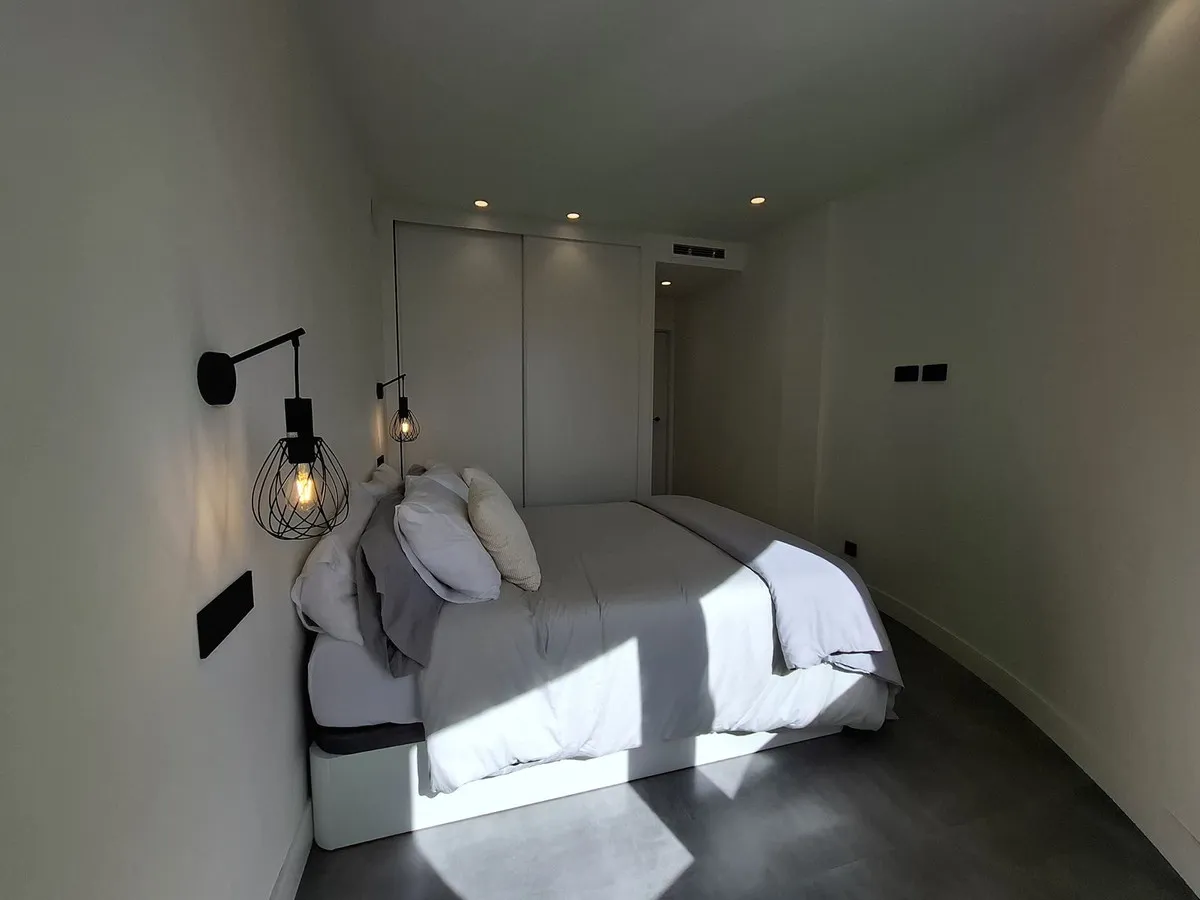 5fe172b9-bccf-495c-ae27-8c6480f4c0f5