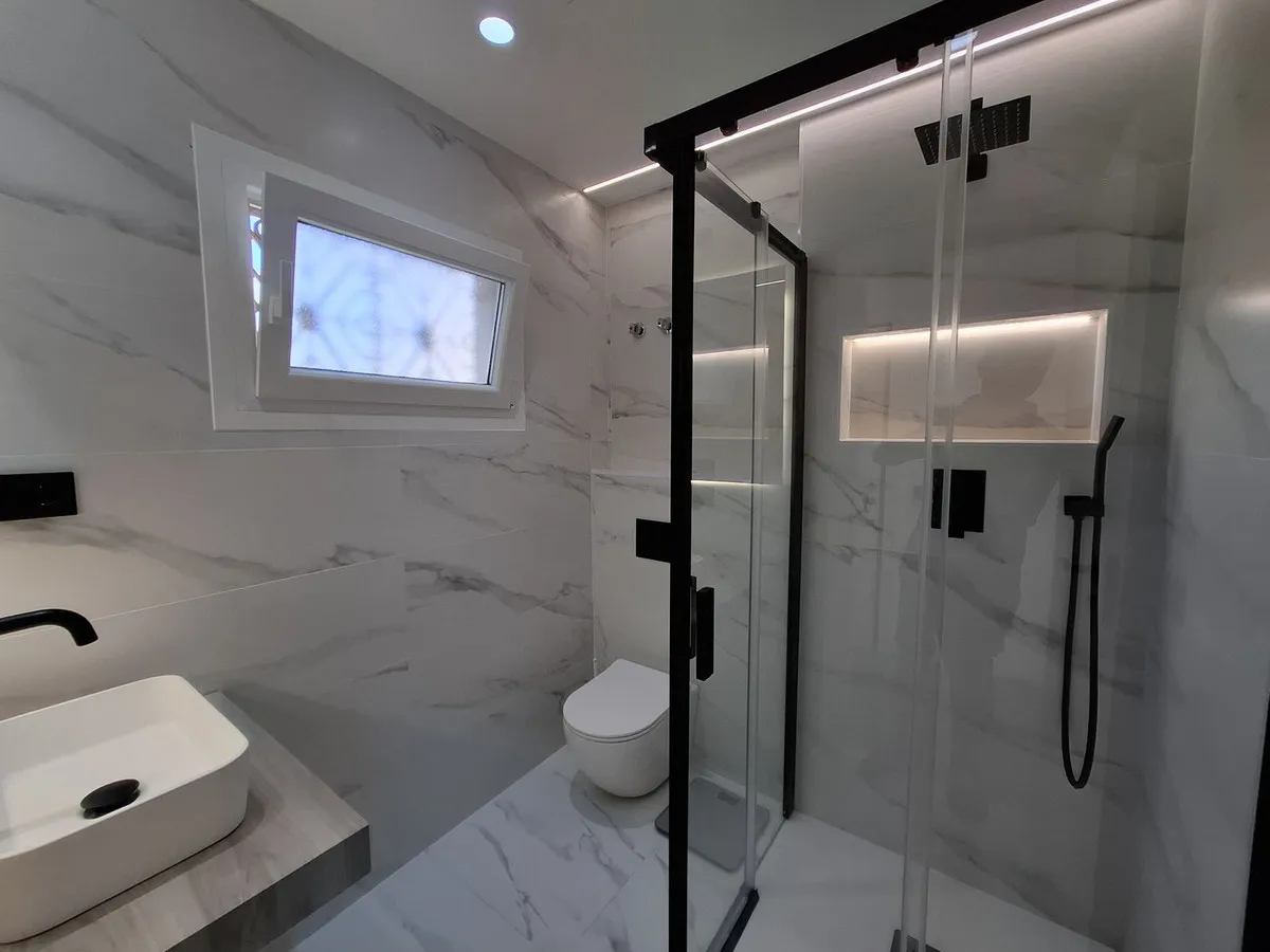 e30e9f26-ef38-43be-a2df-821de6210f90