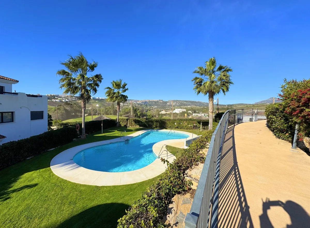 0fc13b2f-1121-49db-b23c-befd6cccb18e