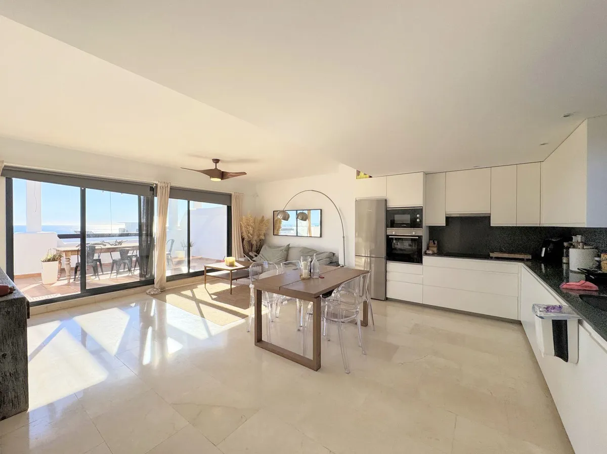 1a8fc117-9de0-4e53-b2e4-f23d5a48cf93