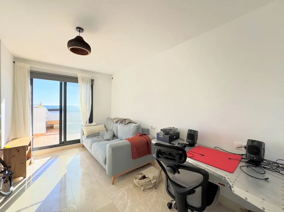 21f67492-5936-4cfa-ada0-df25af44ea7c