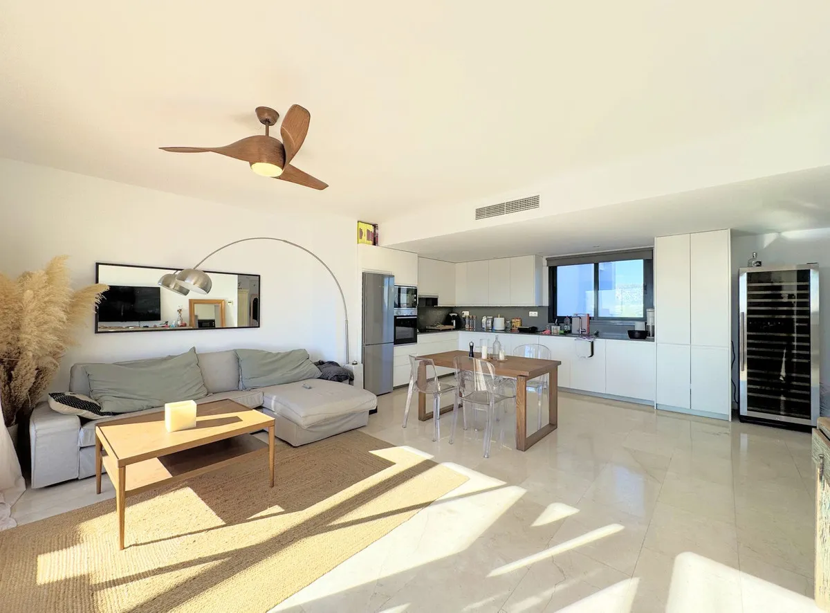 9a6e16e8-494d-4f02-90c0-3cfc650fe9b6