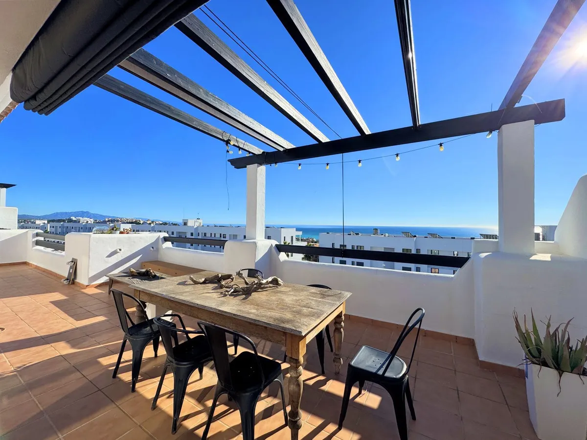 a13967b2-07b3-4597-bd9d-454e6b474828