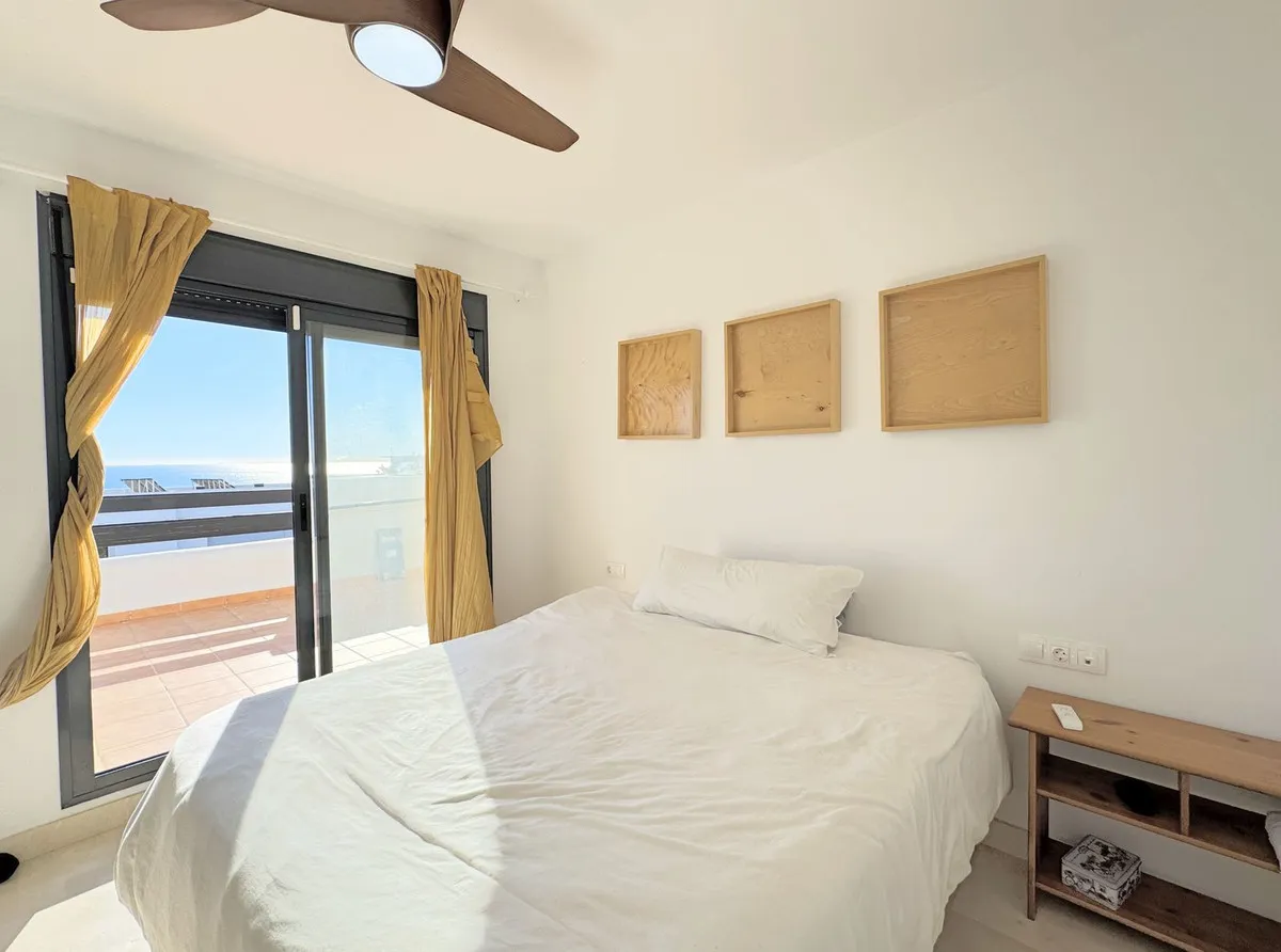 ce4697f4-3696-4ea7-8778-75c054b1cfda