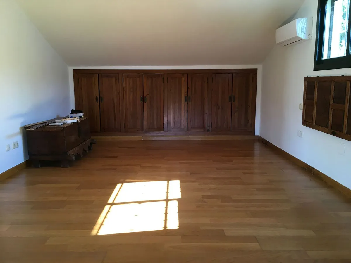 0cf4a155-ccb2-4cfd-ae8b-8618539ddaf5