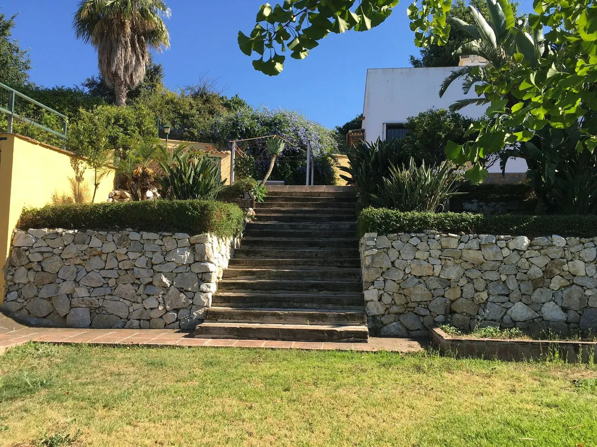 d22e1826-1315-4139-85f9-a1b18133242a