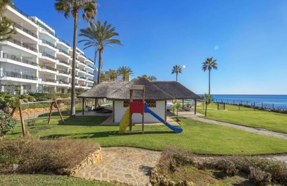 141e4f8a-1dc5-4343-a55b-50b56cff3f03