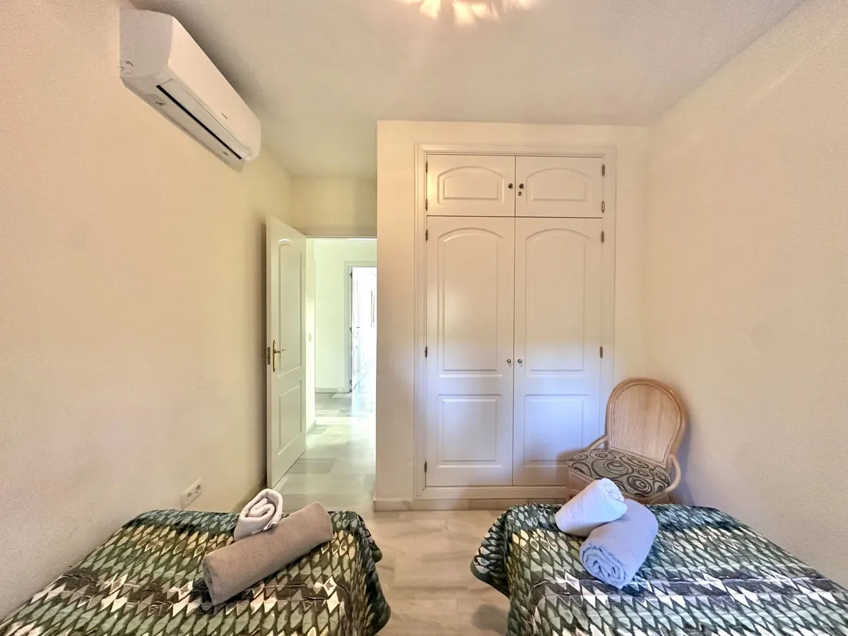 1f374b44-a4b5-49d9-a3db-f548be273814