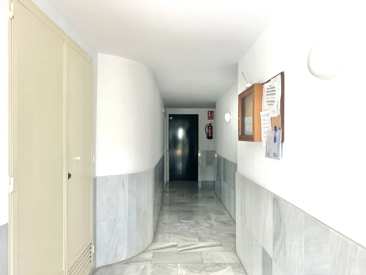 986a54ed-3115-4ff1-844c-3da7e830e918