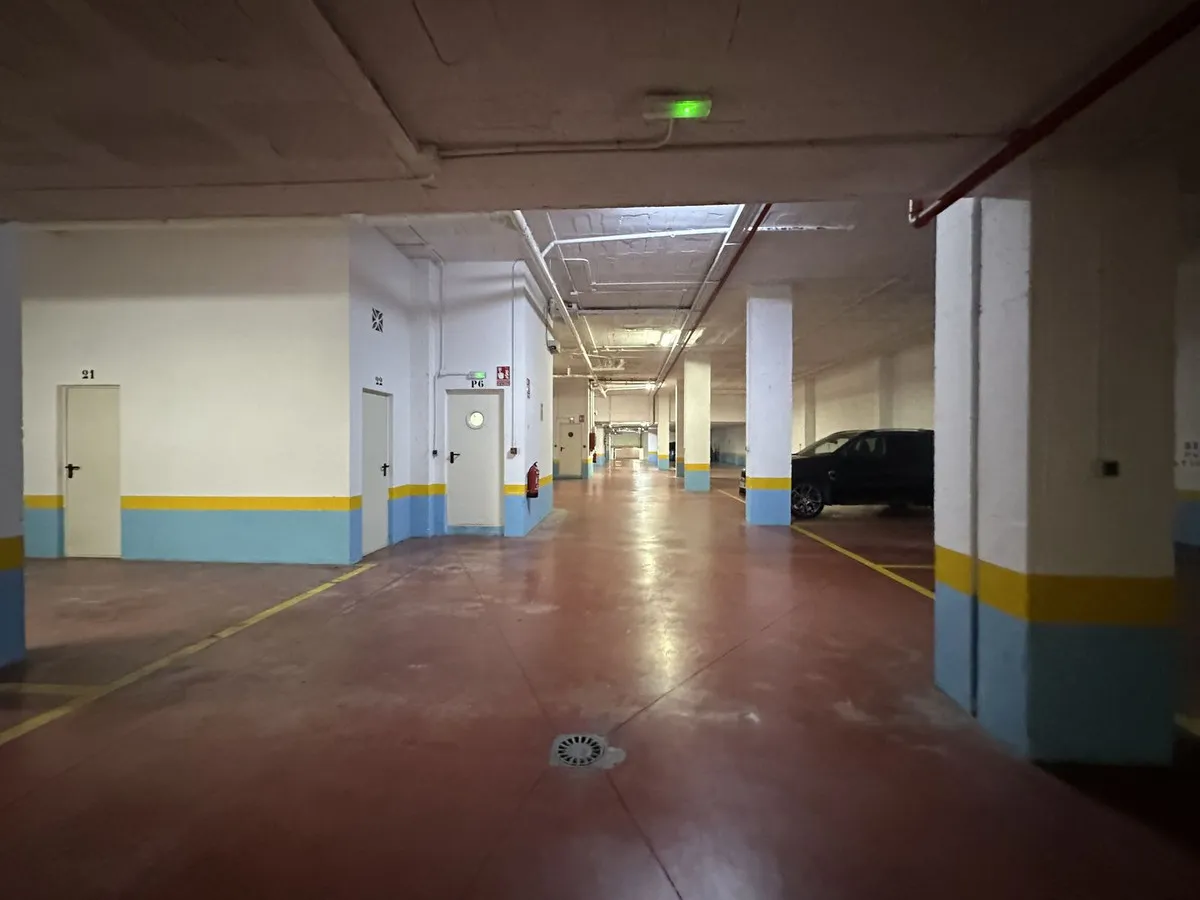 af9465a9-132d-46b7-8e06-4729bf4e7eda