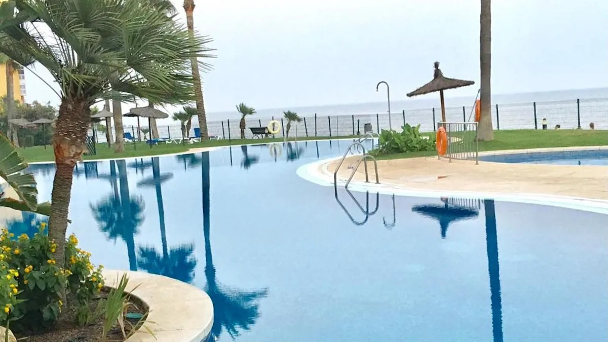 e05a407b-3098-41ff-b374-6e1cc6c17455