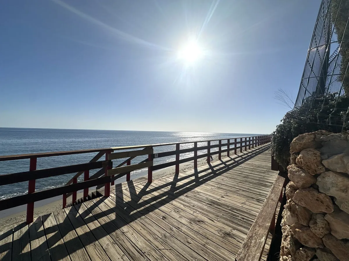 ff6246be-6657-4eca-aa22-bc49037b60c5