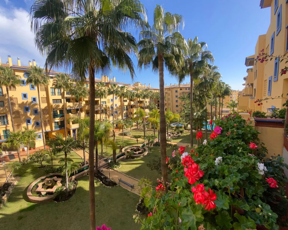 b6a13ba0-0152-4033-bc13-79af90c5f2a7