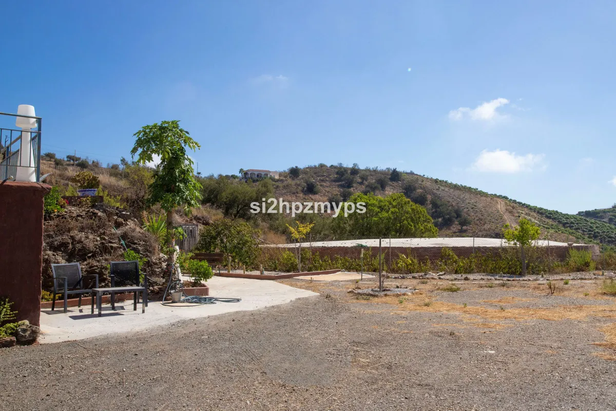 38d32d73-a69e-4c9f-bf70-147950ab7c0d