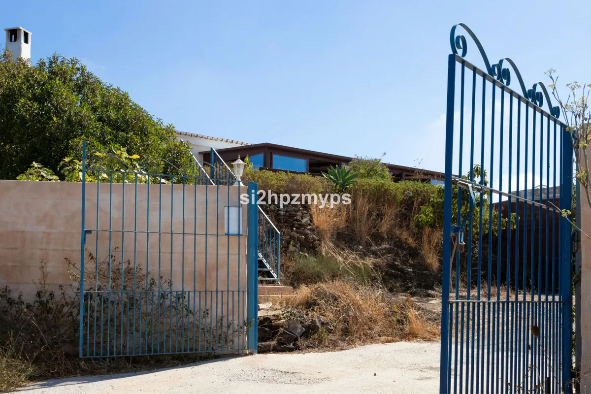 742fafed-455f-4338-be89-fb459a1eb1cd