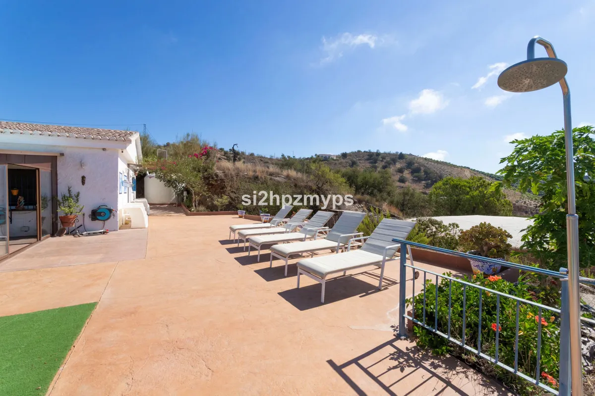 7db533df-28c4-4cf7-b7a1-a4f9720063de