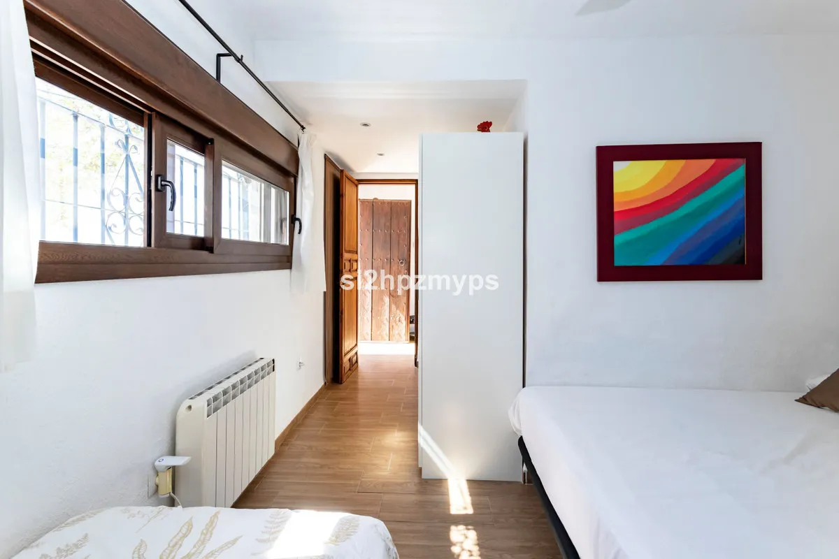 8385034b-351f-4499-8541-cb50910ef382