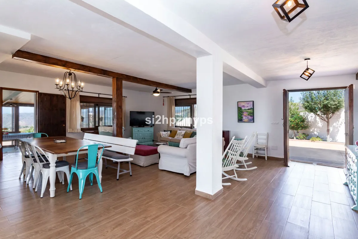 aaa23248-72c3-406d-a59d-e829f9cb43f0