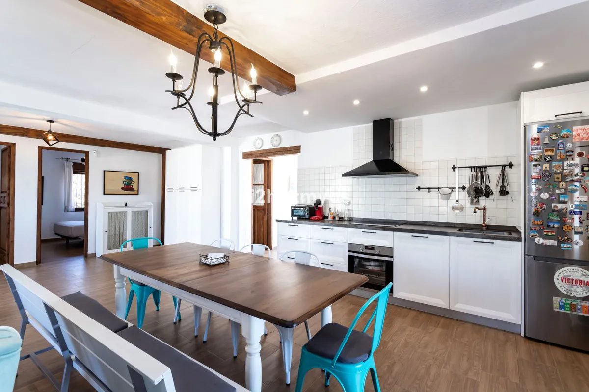 b2a3d638-b97d-462c-a420-6cd66d92ecb7