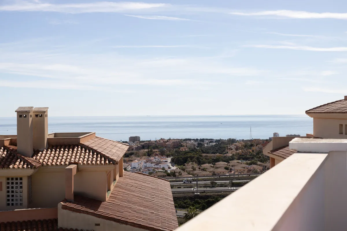 0a7eb469-e188-4207-9d9e-969daf8bede2