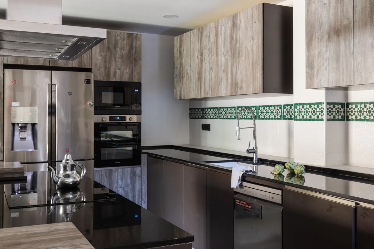 2021644f-9c5b-47d1-b52c-986489b76a3a