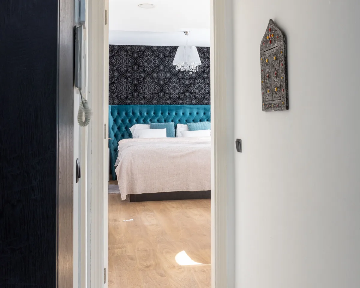 b84967bc-2c9a-48f1-ab3e-03075bd4cdf8