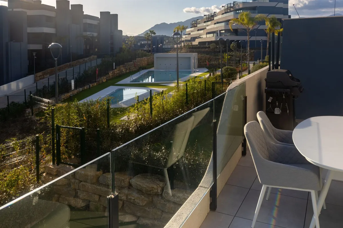 0ba41503-bca5-457e-a2c9-b3a177f99f27