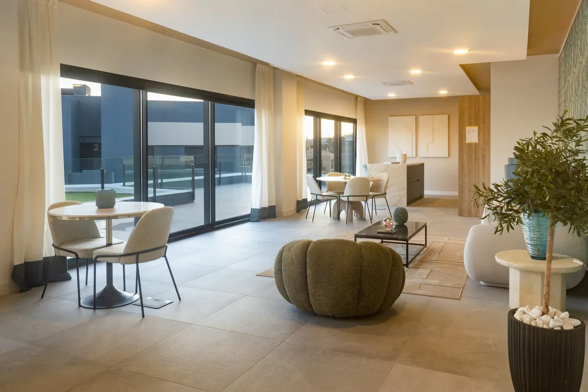 2ccf0562-a0cc-49b8-a51c-c76988cf38a6