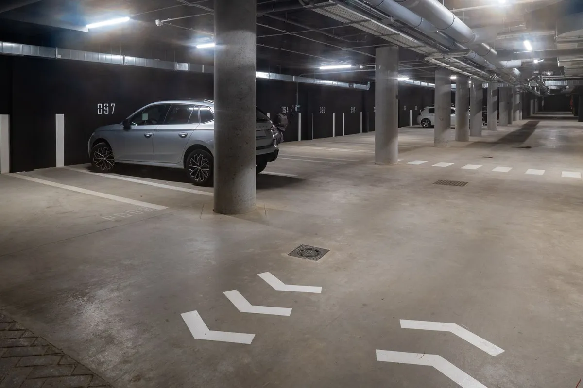 36f1e54d-68ad-47e6-9e9e-914a790b62e8