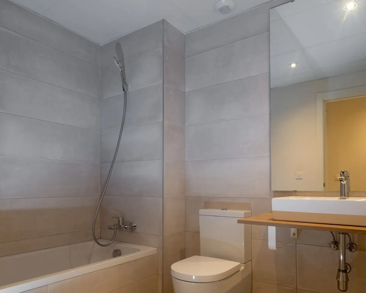 533bdb3d-5eff-4354-b163-b84fa9948654