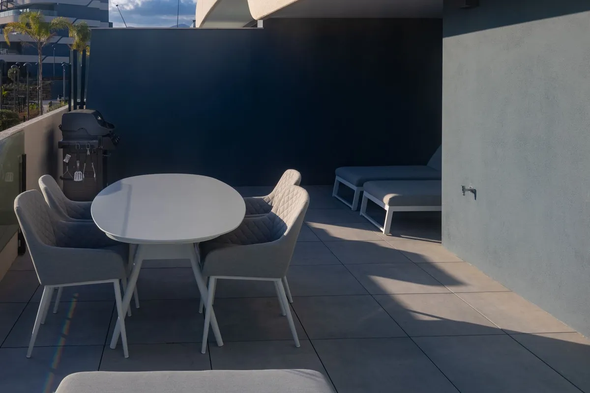 68d733e2-d9cc-4f4d-857a-1a6a33f54d80