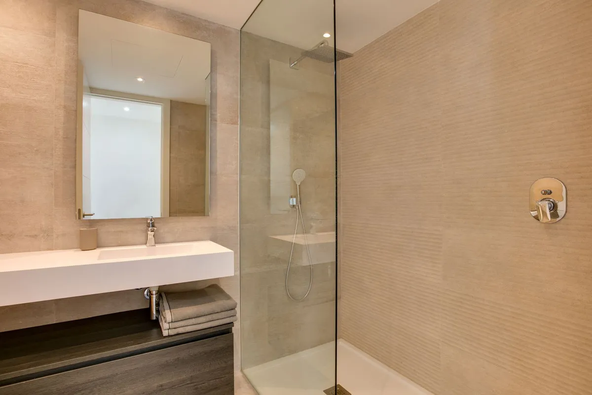 467b683d-74f6-41bf-bf4d-463c391f1d13