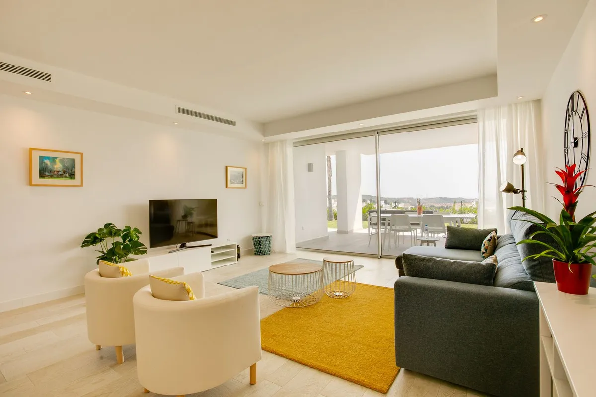 96a8c892-8cca-48c0-9b2d-2212de782a8e