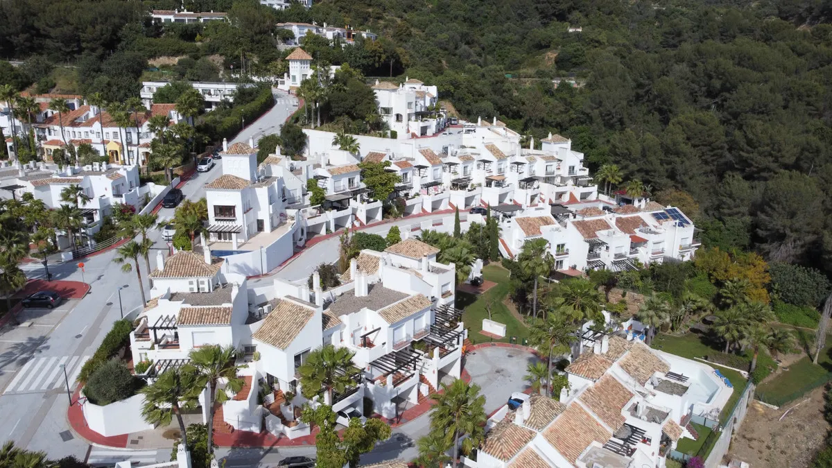 2cb30350-890f-432b-83b0-122099929adf