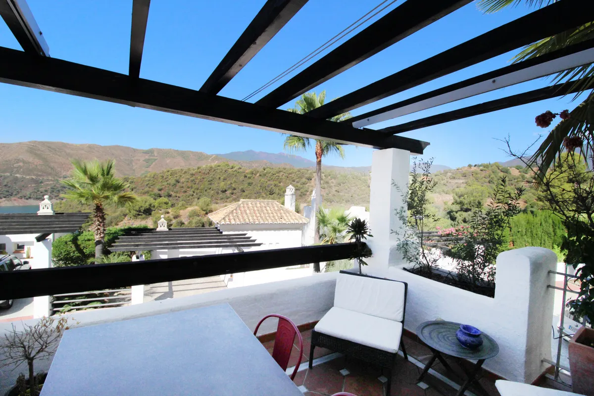 a8b8250d-5ac5-4da6-b05f-192eeed494ae