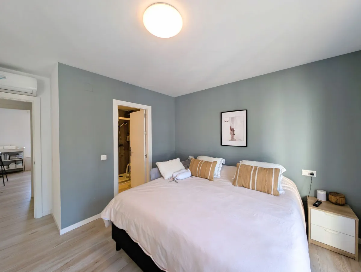 738cbb33-0c4f-4bfa-914c-8f0994a45eb7