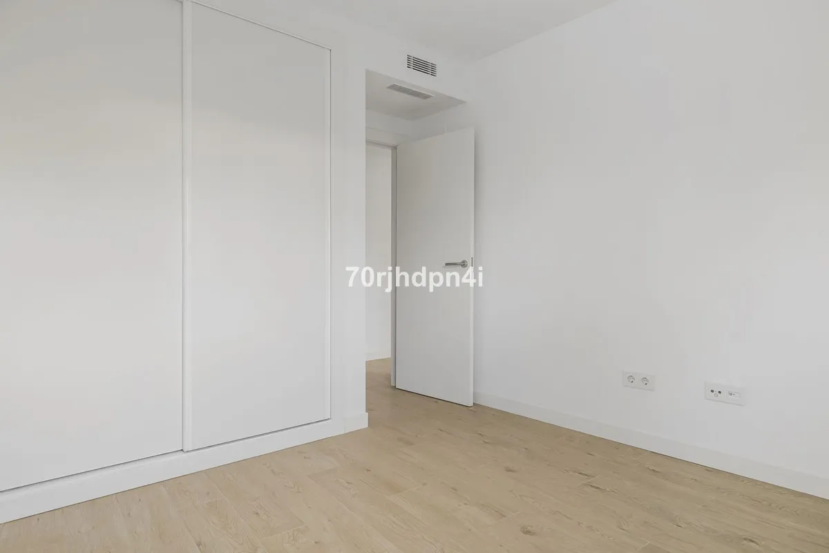 5b5a83cc-9102-45ca-8bd8-465b024d4c52